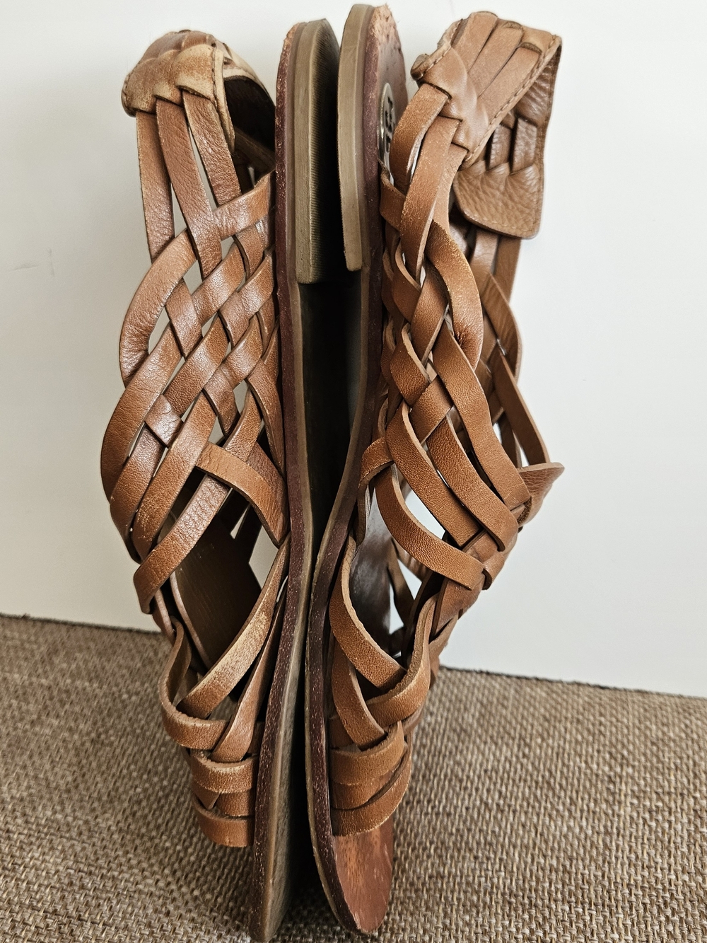 Tory Burch Woven Leather Sandals Brown. - Picture 5 of 9